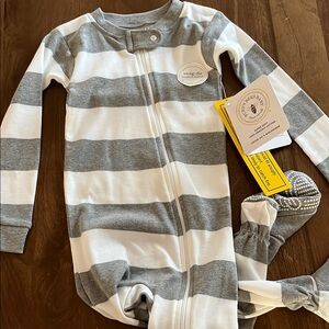 Burt’s bees Pajama Size 24 Months